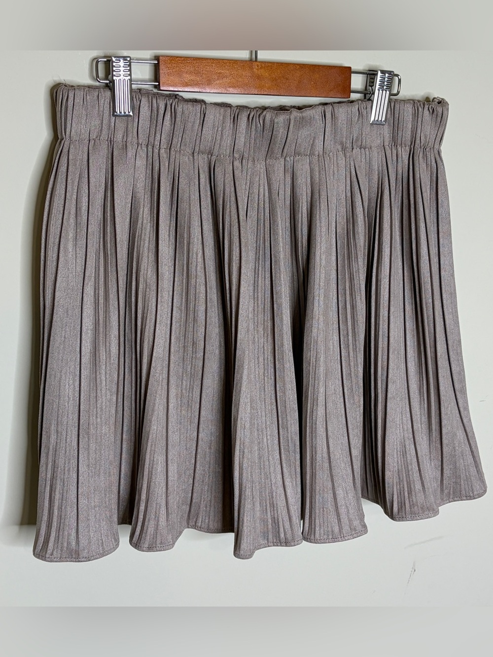 Faux Suede Pleated Mini Skirt She & Sky Size Large